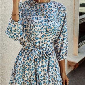 Beautiful animal print dress from Vici. Only worn once. Size medium.